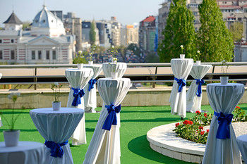 Outdoor Banquet Area